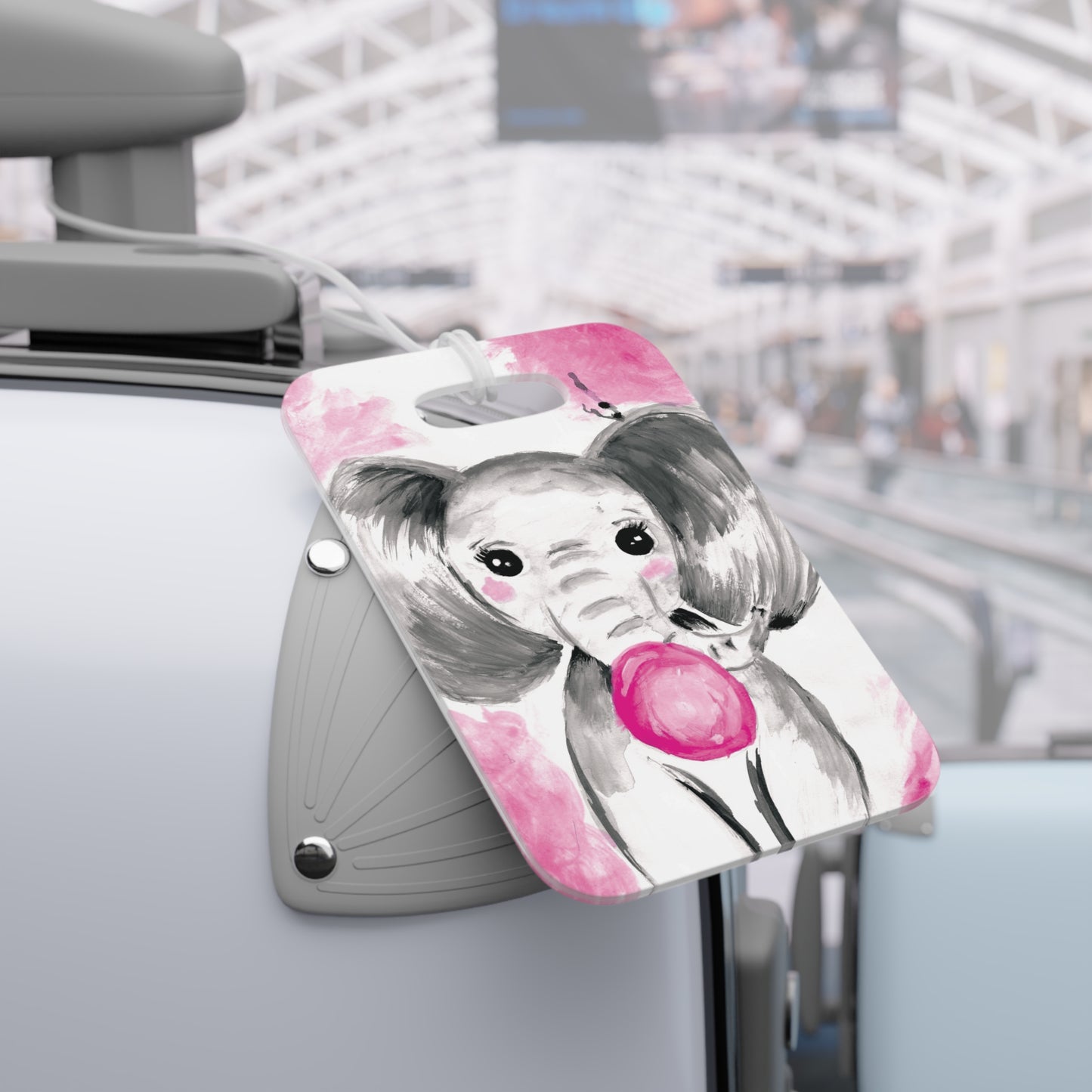 Little elephant with pink bubblegum - Luggage Tags