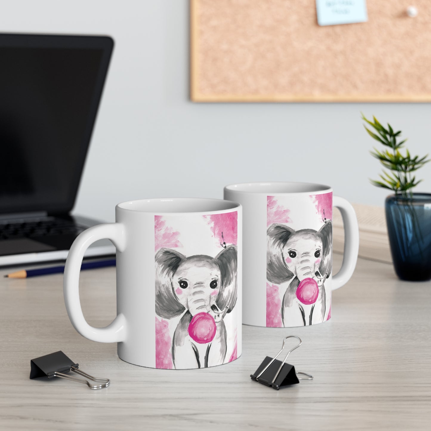 Little Elephant with pink bubblegum without AI - Mug 11oz
